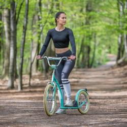 Nils WH222 mentolová kolobežka s pumpovanými kolesami