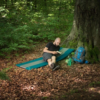 Nils NC4340 zelená samonafukovací karimatka