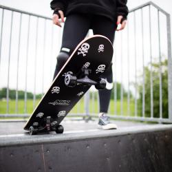 Nils Skateboard Extreme CR3108 Skulls