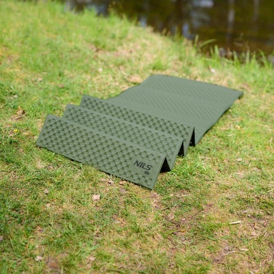 Nils Skládací pěnová karimatka Camp NC1768 zelená