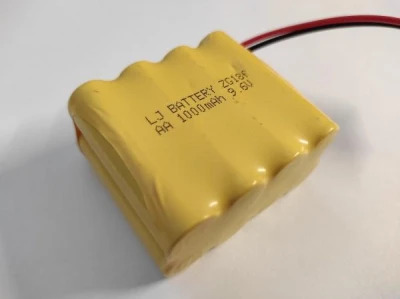 IQ models 9,6V 1000mAh NiMH akumulátor s velkým konektorem Tamiya, stará verze