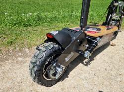 Nitro Scooters Cruiser 1900 li-ion (W) elektro koloběžka