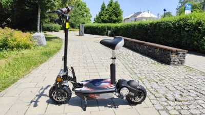 Nitro Scooters Cruiser 1900 v2 – 20ah elektro koloběžka + sedlo, blatník