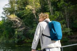 Pacsafe ECO 18L BACKPACK econyl tidal teal batoh
