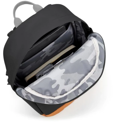Pacsafe GO 15L BACKPACK jet black batoh + sleva 300,- na příslušenství