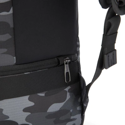 Pacsafe Batoh METROSAFE X 20L BACKPACK camo