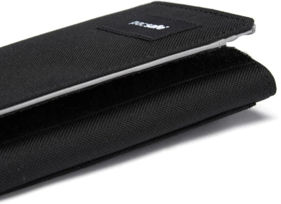 Pacsafe Peněženka RFIDSAFE TRIFOLD WALLET jet black
