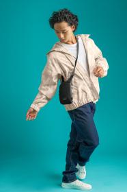 Pacsafe GO TECH CROSS BODY jet black taška