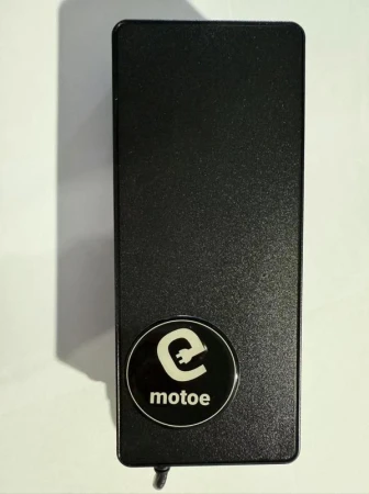 RACCEWAY Nabíječka na lithiové baterie e-moto 48V