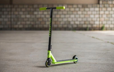 Raven Evolution Rookie Lime freestyle koloběžka