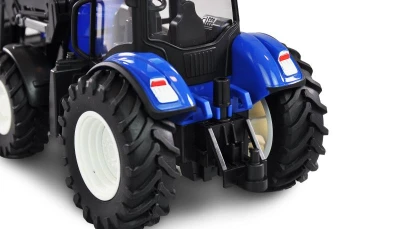 RC traktor se shrnovačem 1:24 RTR