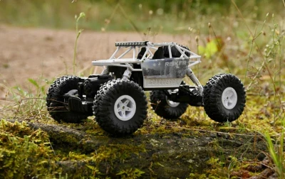 RISKER conqueror 4x4 1:18 RISKER conqueror 4x4 1:18