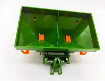Rozmetadlo hnojiv za RC traktor 1/24