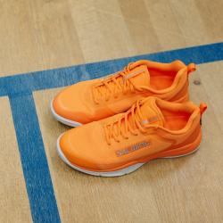 Salming Viper Pro orange pánské sálovky