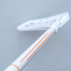 Salming Flow Midlite 32 JR White/Nectarine juniorská florbalka