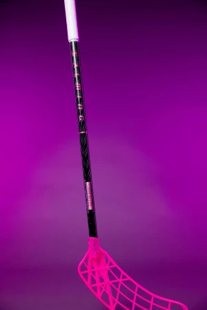 Salming Q-series Carbon Lite Trident TX 29 Black / Magenta + sleva 300,- na příslušenství