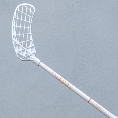 Salming Quest2 Mid Midlite 35 JR White/Nectarine florbalka Salming Quest2 Mid Midlite 35 JR White/Nectarine florbalka