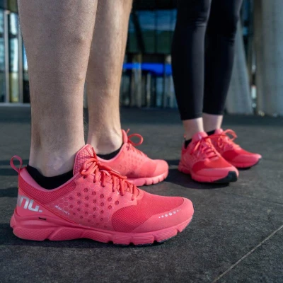 Salming Recoil Lyte 2 červené běžecké boty POUZE EU 39 - UK 5,5 - 24,5 cm (VÝPRODEJ)
