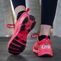 Salming Recoil Lyte 2 červené běžecké boty POUZE EU 39 - UK 5,5 - 24,5 cm (VÝPRODEJ)