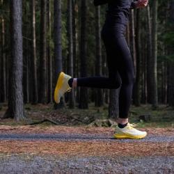 Salming Recoil Prime 2 yellow běžecká obuv POUZE EU 41 - UK 7 - 26 cm (VÝPRODEJ)