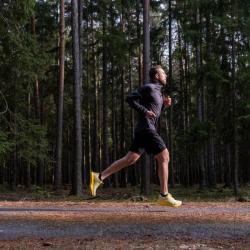 Salming Recoil Prime 2 yellow běžecká obuv POUZE EU 41 - UK 7 - 26 cm (VÝPRODEJ)