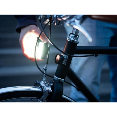 Shapeheart Magnetic front light