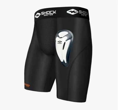 Shock Doctor 221 černé kompresní šortky s Bio-Flex suspenzorem Shock Doctor 221 černé kompresní šortky s Bio-Flex suspenzorem