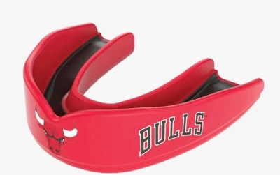 Shock Doctor 8302 Youth chránič zubů Basketball Chicago Bulls Shock Doctor 8302 Youth chránič zubů Basketball Chicago Bulls
