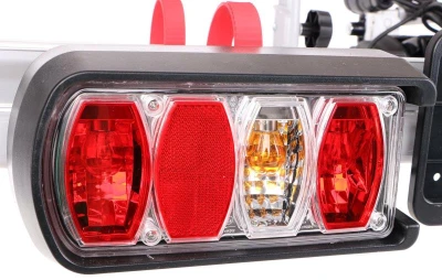 SIXTOL Nosič kol na tažné zařízení E-BIKE 2 - 2 elektrokola + adaptér el. přípojky zdarma
