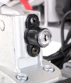 SIXTOL Nosič kol na tažné zařízení E-BIKE 2 - 2 elektrokola + adaptér el. přípojky zdarma