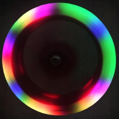Raven Elena white 145mm dětská koloběžka - LED kolečka