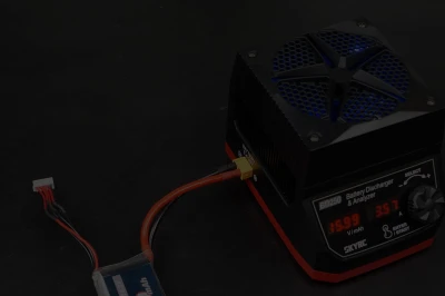 SkyRC BD250 analyzátor vybíjení baterií