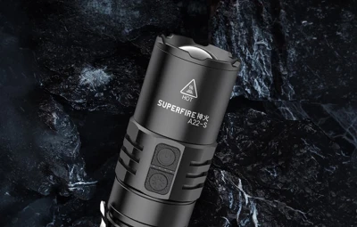 Superfire A22S černá 2300lm LED svítilna