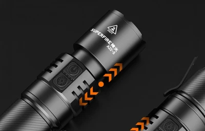 Superfire A22S černá 2300lm LED svítilna