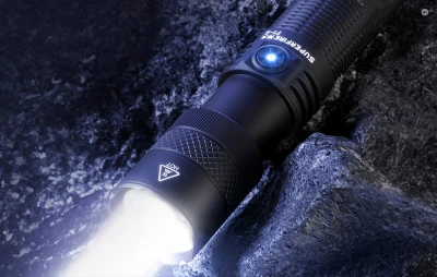 Superfire F1-S černá LED svítilna