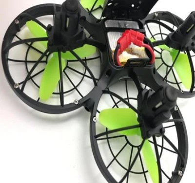 SYMA X26 - nerozbitný dron s čidly proti nárazu