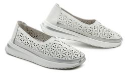 T. Sokolski T.Sokolski W26-653 bílé dámské mokasíny