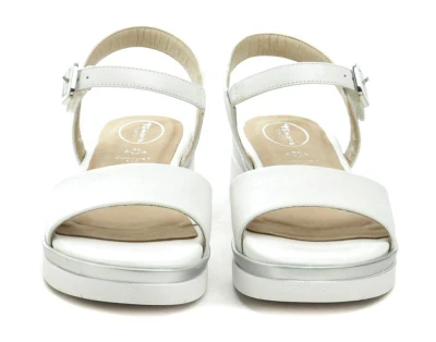 Tamaris Comfort 8-58708-42 bílé dámské nadměrné sandály