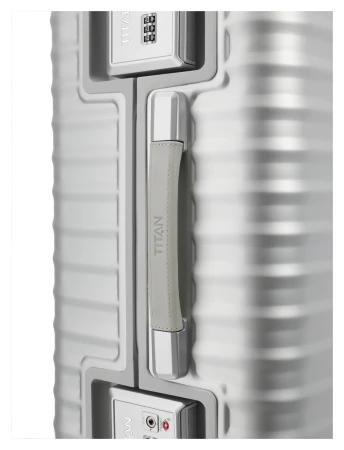 Titan Eternity M plus stříbrný cestovní kufr