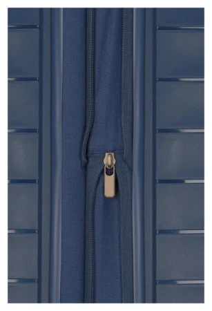 Travelite Mooby M Navy kufr + kosmetická taštička zdarma