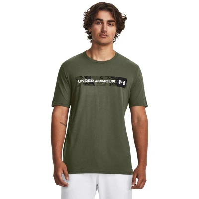 Under Armour UA CAMO CHEST STRIPE SS-GRN pánské tričko