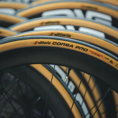 Vittoria Corsa Pro 30 622 fold TLR cotton tan blk blk G2.0