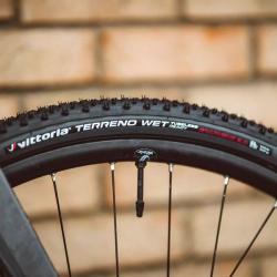 Vittoria Terreno Wet 40 622 TNT anth blk blk G2.0