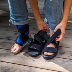 Vlnka Zdravotní ortopedická obuv otevřená se širokým otevíráním Černá POUZE EU 36 (VÝPRODEJ)