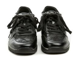 Wojtylko 7A24002C černé dámské polobotky na klínku