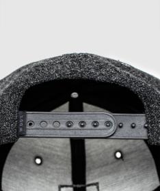 Woox Mitra Putus Ater šiltovka