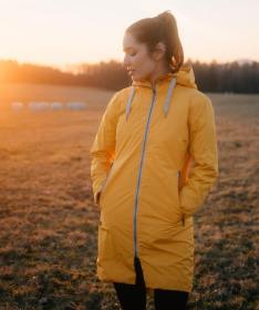 Woox Nimbus Urban Golden Rod Chica dámská větrovka POUZE 42 (VÝPRODEJ)