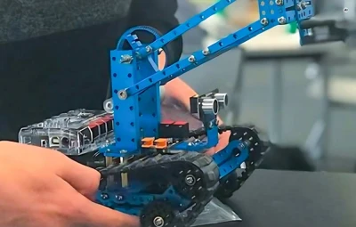Xtool Vzdělávací robot mBot Ranger