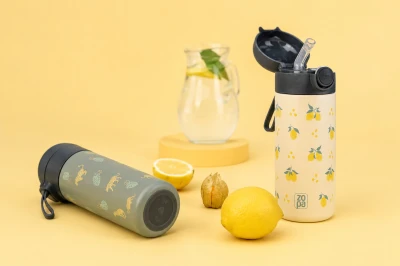 Zopa Termoska na tekutiny s brčkem a silikonovým držákem 350 ml Limoncello