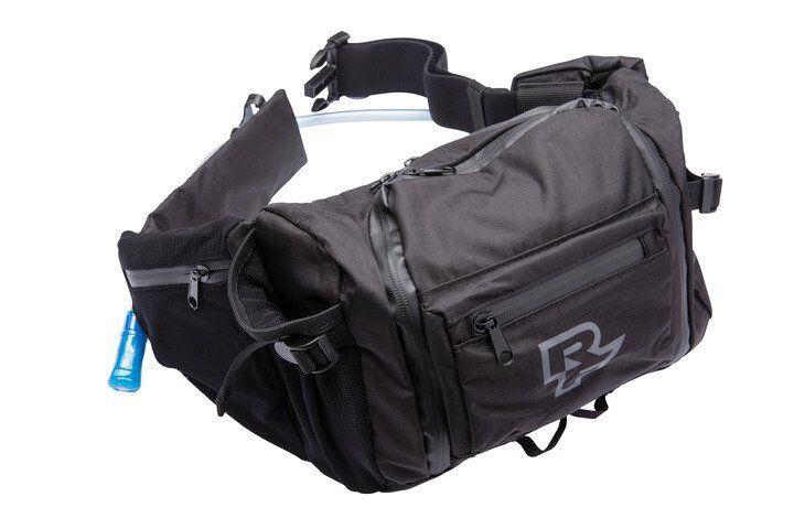 Race Face Stash 3l Hip Bag Stealth ledvinka